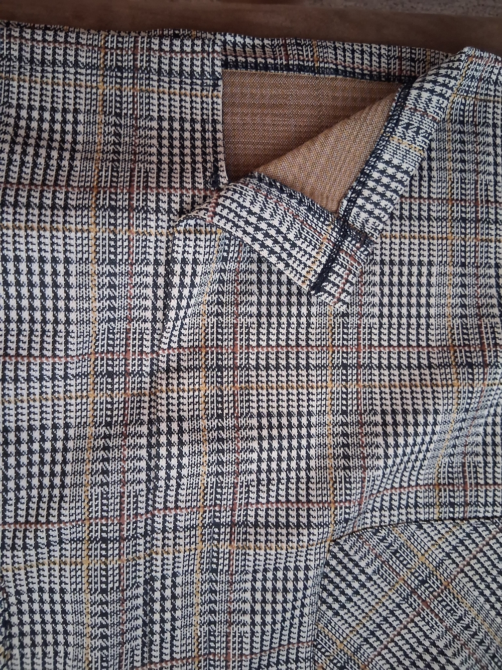 Women's Sz Lg Soho Apparel Plaid Pencil Skirt in Black, White & Tan - Picture 5 of 5